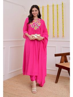 Ekta Textiles - Women Pink Chanderi Silk Round Neck Kurta with Pant and Dupatta
