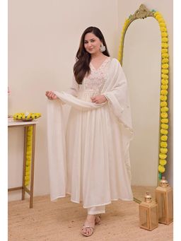 Ekta Textiles - Women Cream Chanderi Silk V-Neck Kurta with Pant and Dupatta