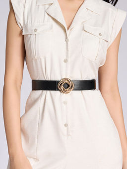 Twenty Dresses by Nykaa Fashion - Women's Black Self Textured Floral Buckle Adjustable Waist Belt