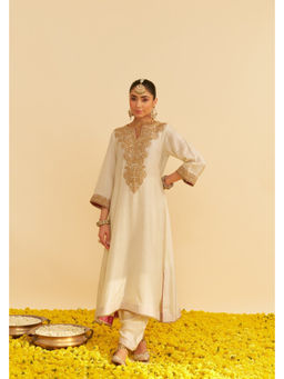 Sheetal Batra - Hiba - Daisy Ivory Long Kurta with Salwar