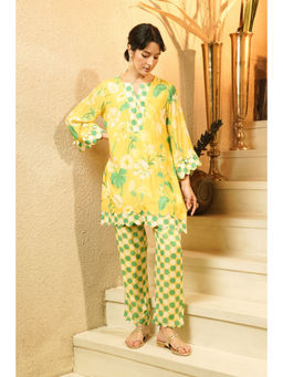 SURABHI ARYA - Yellow Muslin Floral Kurta With Pant Co-ords