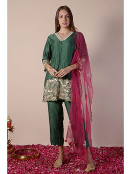 SURABHI ARYA - Green Silk Embroidered Kurta With Pant and Dupatta