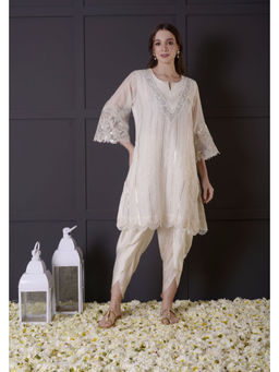 SURABHI ARYA - Off White Chanderi Embroidered Kurta With Dhoti Co-ords
