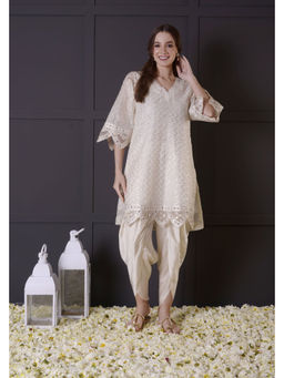 SURABHI ARYA - Off White Chanderi Embroidered Kurta With Dhoti Co-ords
