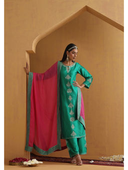 SUI KALA - Noora Green Embroidered Kurta Set with Dupatta