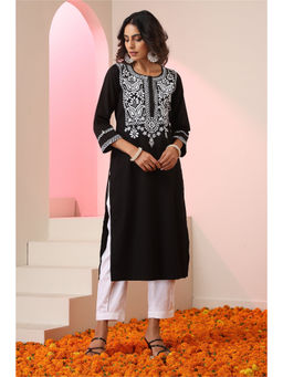 SUI KALA - Noor Black Embroidered Kurta Set
