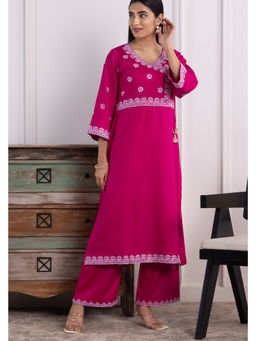 SUI KALA - Stella Magenta Cotton Embroidered Kurta Set