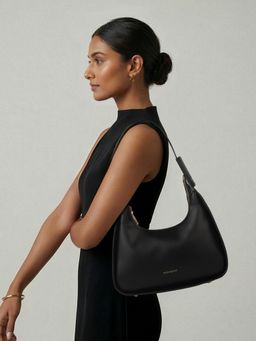 Everpret - Day to Night Use black Alexis Minimal Shoulder Bag