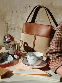 Everpret - Beige Smart Organization Soline Compact Satchel Bag with Detachable Strap