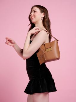 Juicy Couture - Womens Tan L'aura Trove Bucket Handbag