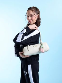 Juicy Couture - Womens Lineage Bloom White Baguette Handbag