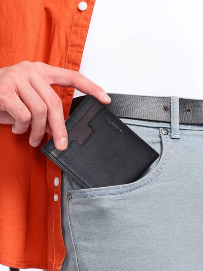 Premium Leather Bi-fold RFID Protected Wallet (M)