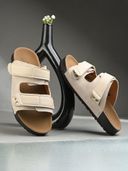 Beige color option, Currently selected