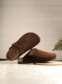 Brown color option, Currently selected