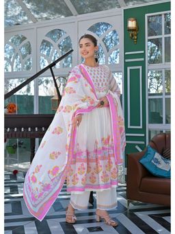 Autumnlane - Lakshita Punch Printed Cotton Kurta With Pant & Dupatta (Set of 3)