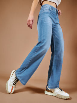 DOLCE CRUDO - Womens Light Blue Clean Look Blast Effect Light Weight Denim Jeans