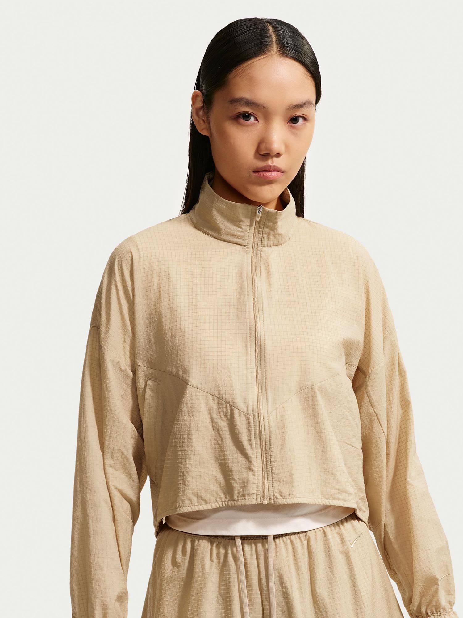 nike Sportswear Women's Oversized Lightweight Ripstop Jacket-picture-37
