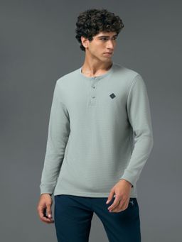 Technosport - Men Grey Self Design Slim Fit Henley Neck Sports T-Shirt
