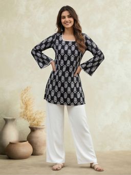 Jaipur Kurti - Women Printed Square Neck Black Fancy Kurti
