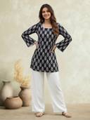 Black color option, Sold out