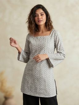 Jaipur Kurti - Women Printed Square Neck Fancy Grey Kurti