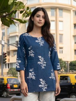 KAFTANIZE - Navy Blue Floral Printed Short Kurti