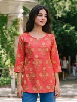 KAFTANIZE - Red Floral Printed Short Kurti
