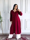 Maroon color option, Currently selected