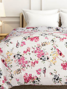 India Circus by Krsnaa Mehta - Floral Finesse Double Quilted Rajai pink