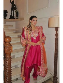 Sheetal Batra - Niki Mehra In Mehrish - Hot Pink Short Kalidaar Choga With Salwar