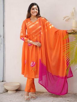 GULABI DORI - Orange And Pink Printed Flower Cotton Kurta and Pant with Dupatta