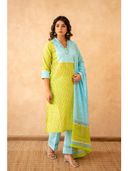 Green color option, Sold out, Currently selected