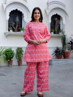 TUSHTI - Women Coral Cotton Abstract Co-ord Set