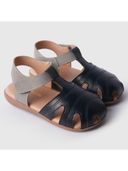 Black color option, Sold out, Currently selected