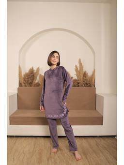 KIZA - Women Purple Embroidered Velvet Kurti with Pyjama