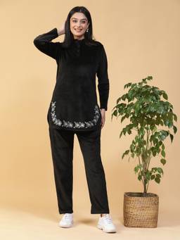KIZA - Women Black Embroidered Velvet Kurti with Pyjama