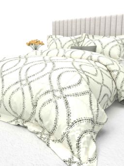 the White Moss - Floral Printed Cotton 600 TC Comforter with 2 Pillow Covers - Black (King)