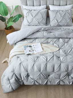 the White Moss - Marquis Luxurious Pinch Pleated AC Room Comforter & 1 Pillow Cover - Grey (Single)
