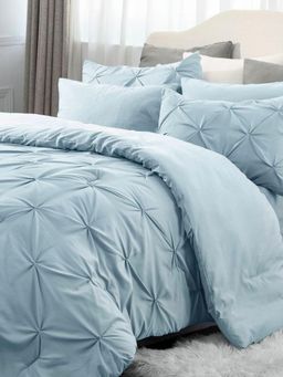 the White Moss - Marquis Luxurious Pinch Pleated Winter Comforter & 1 Pillow Cover - Blue (Single)