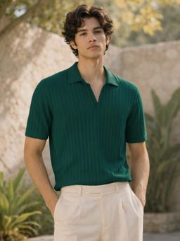 VEIRDO - Men Green Textured Regular Fit Polo T-shirt