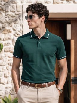 VEIRDO - Men Green Solid Regular Fit Polo T-shirt