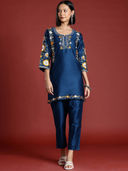 Navy Blue color option, Sold out, Currently selected