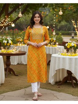 Maaesa - Women Yellow Rayon Straight Printed Kurta