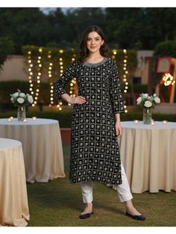 Maaesa - Women Black Rayon Straight Printed Kurta