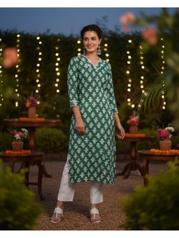 Maaesa - Women Green Cotton Straight Printed Kurta