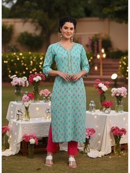 Maaesa - Women Blue Cotton Straight Printed Kurta