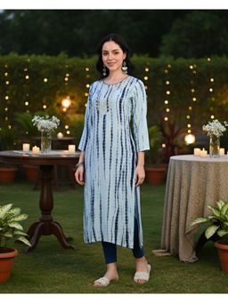 Maaesa - Women Blue Cotton Straight Dyed Kurta