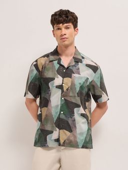The Bear House - Mens Green Oversized Printed Woven Casual Shirt