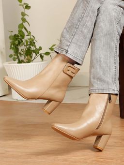 Flat n Heels - Women Beige Casual Boots