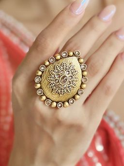 Azai by Nykaa Fashion - Ethnic Leaf Motif Gold Ring